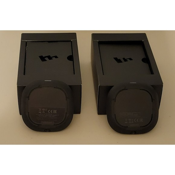 Set of 2 Mophie 15W Wireless Charging Pads Pre-Owned - Picture 3 of 12